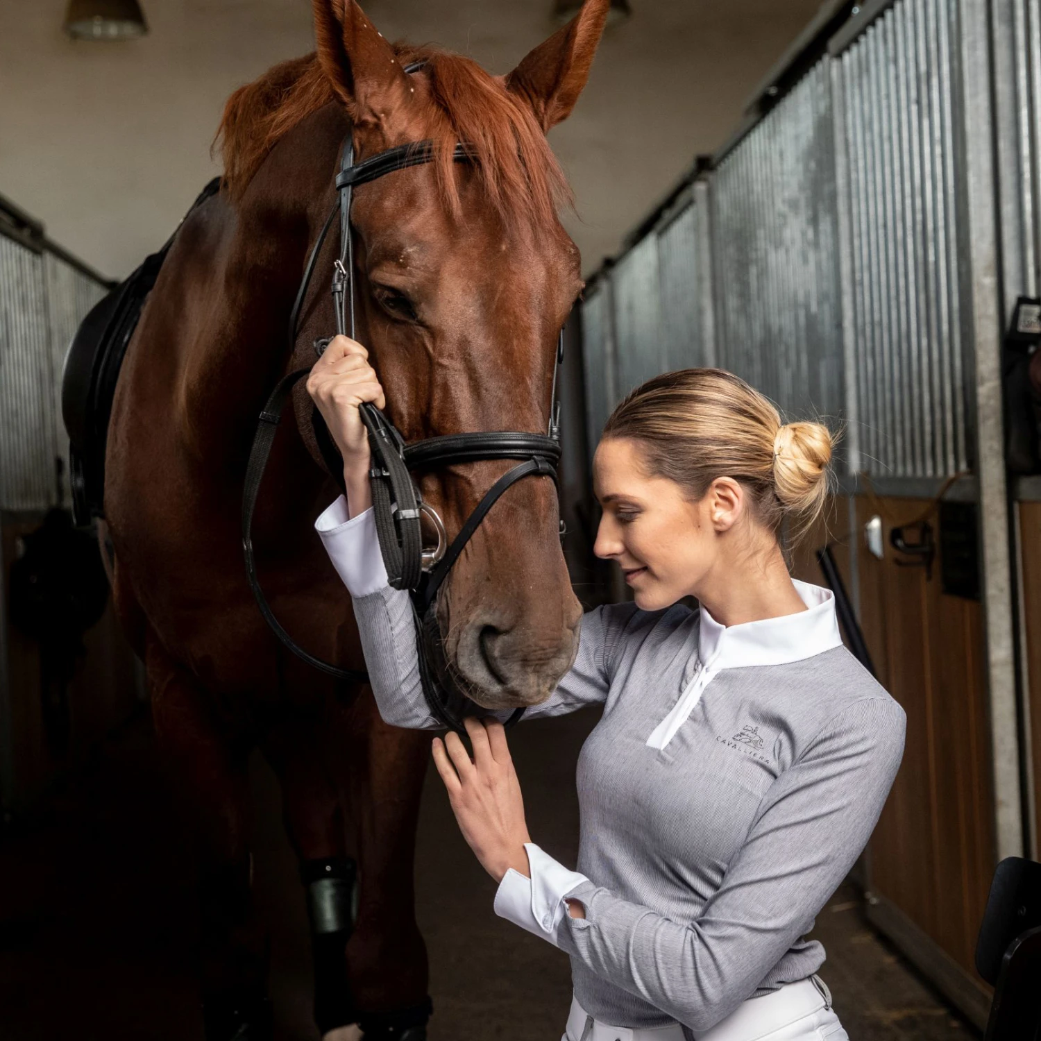 Cavalliera Universe Langärmeliges Turniershirt 4 Cavalliera Universe Langärmeliges Turniershirt - Image 2