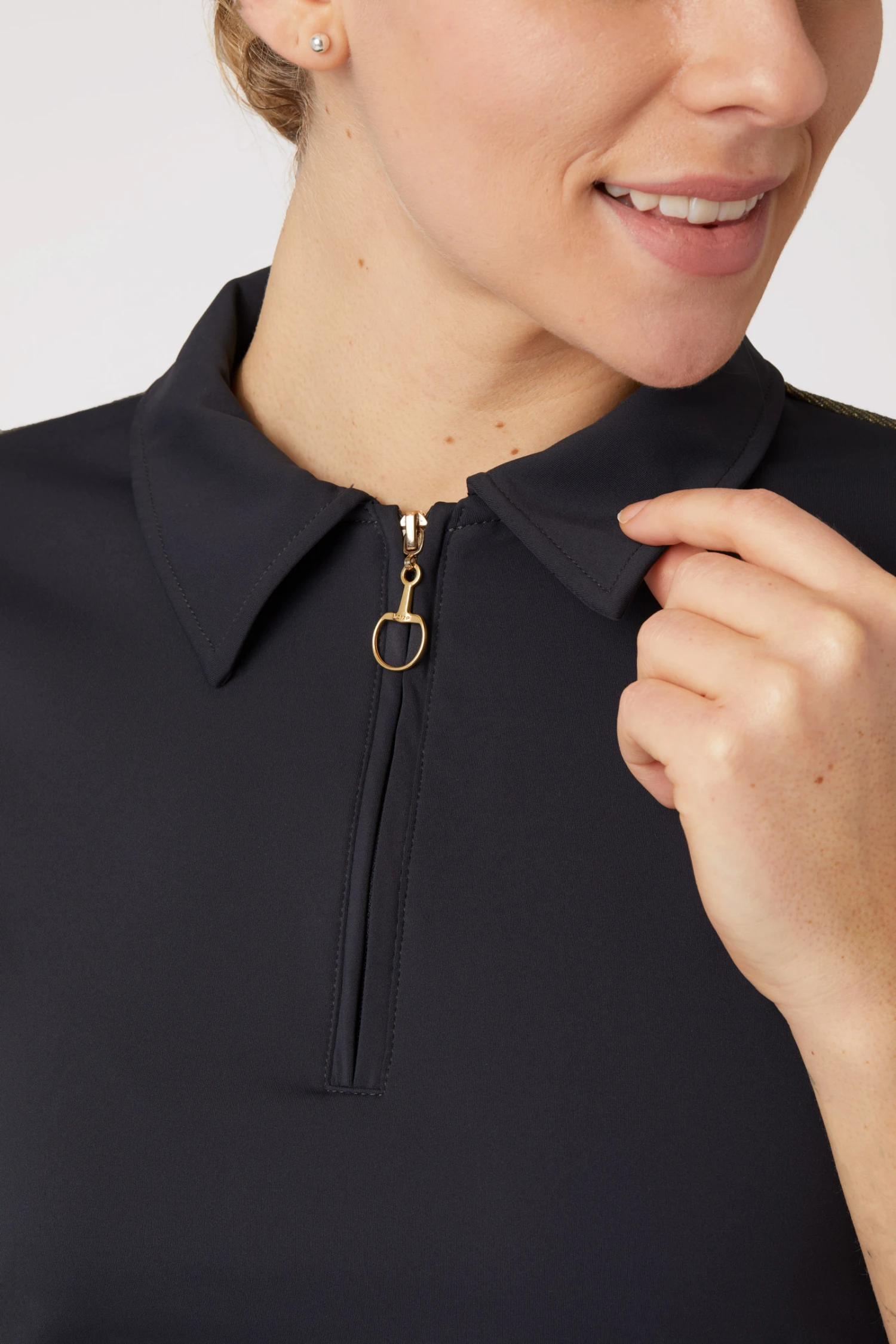 Horze Sagira Damen Trainingshirt Mit Goldener Rückseite 19 Horze Sagira Damen Trainingshirt Mit Goldener Rückseite - Image 17