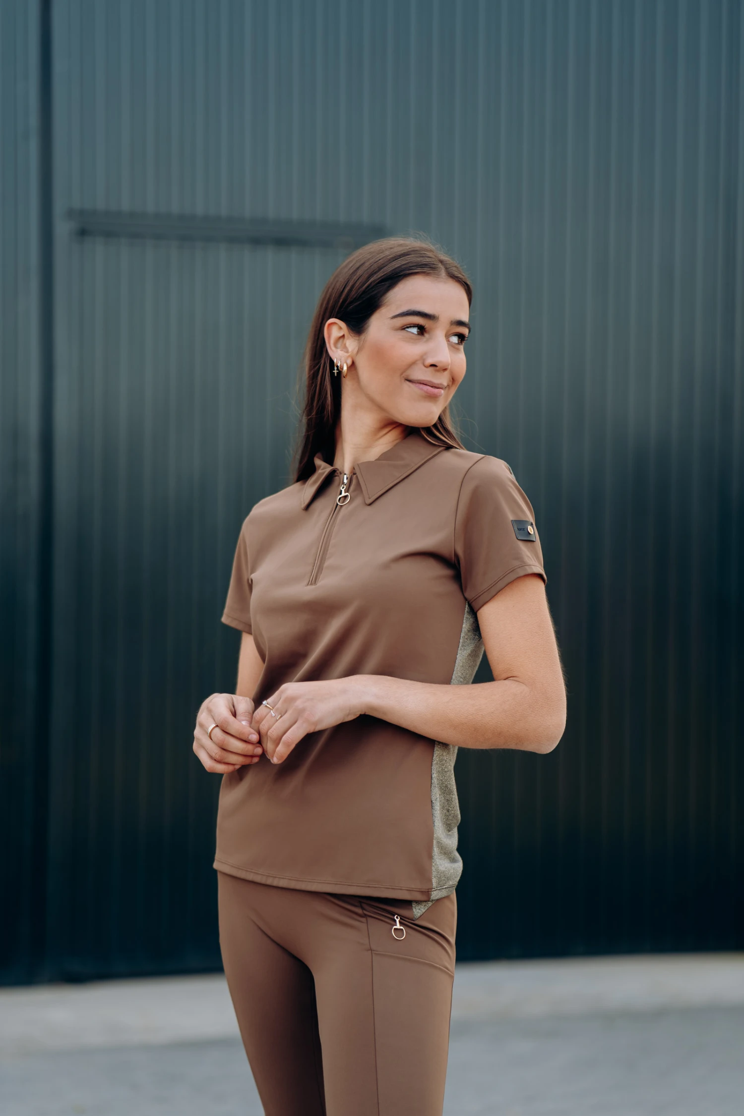 Horze Sagira Damen Trainingshirt Mit Goldener Rückseite 12 Horze Sagira Damen Trainingshirt Mit Goldener Rückseite - Image 10