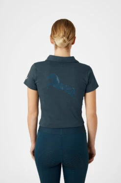 Horze Kia Damen Jersey Poloshirt Mit Rückenprint 35 Horze Kia Damen Jersey Poloshirt Mit Rückenprint -MOUNTAIN HORSE || Ariat || Pikeur Verkäufe 33579 RPB 5