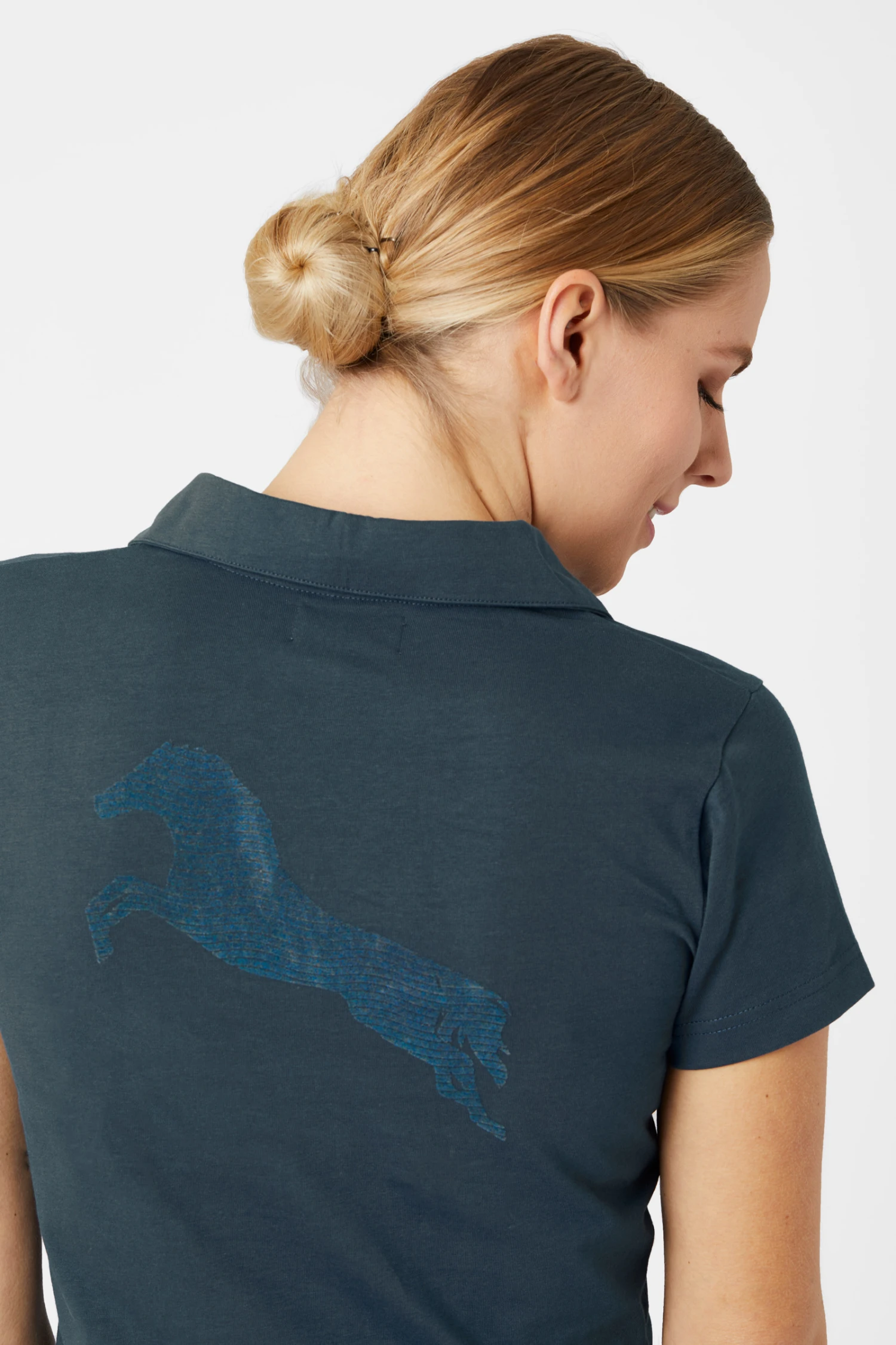 Horze Kia Damen Jersey Poloshirt Mit Rückenprint 17 Horze Kia Damen Jersey Poloshirt Mit Rückenprint - Image 15