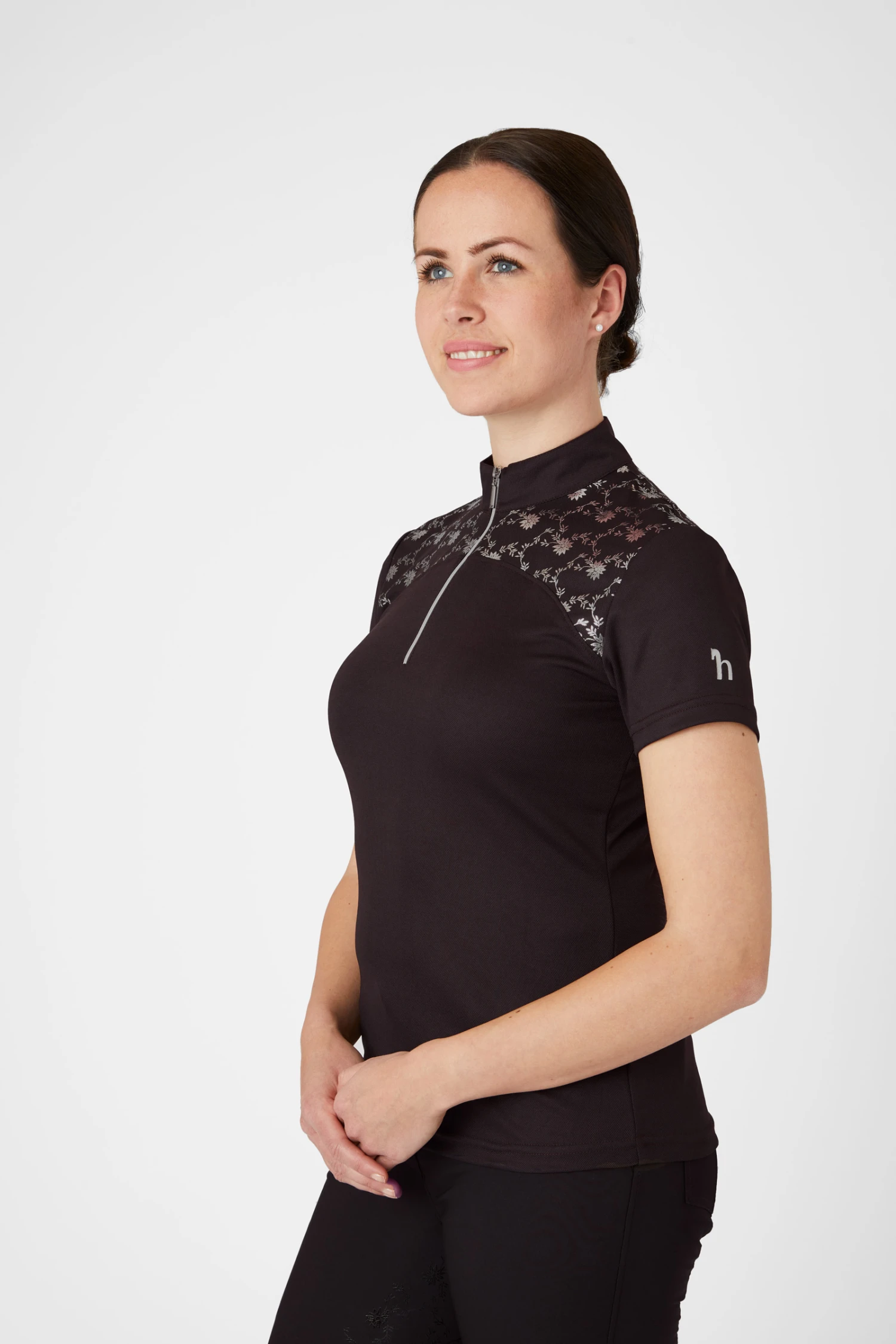 Horze Kaitlin Damen Trainings-/ Turniershirt Mit Kurzen Ärmeln Und Blumendetail 5 Horze Kaitlin Damen Trainings-/ Turniershirt Mit Kurzen Ärmeln Und Blumendetail - Image 3