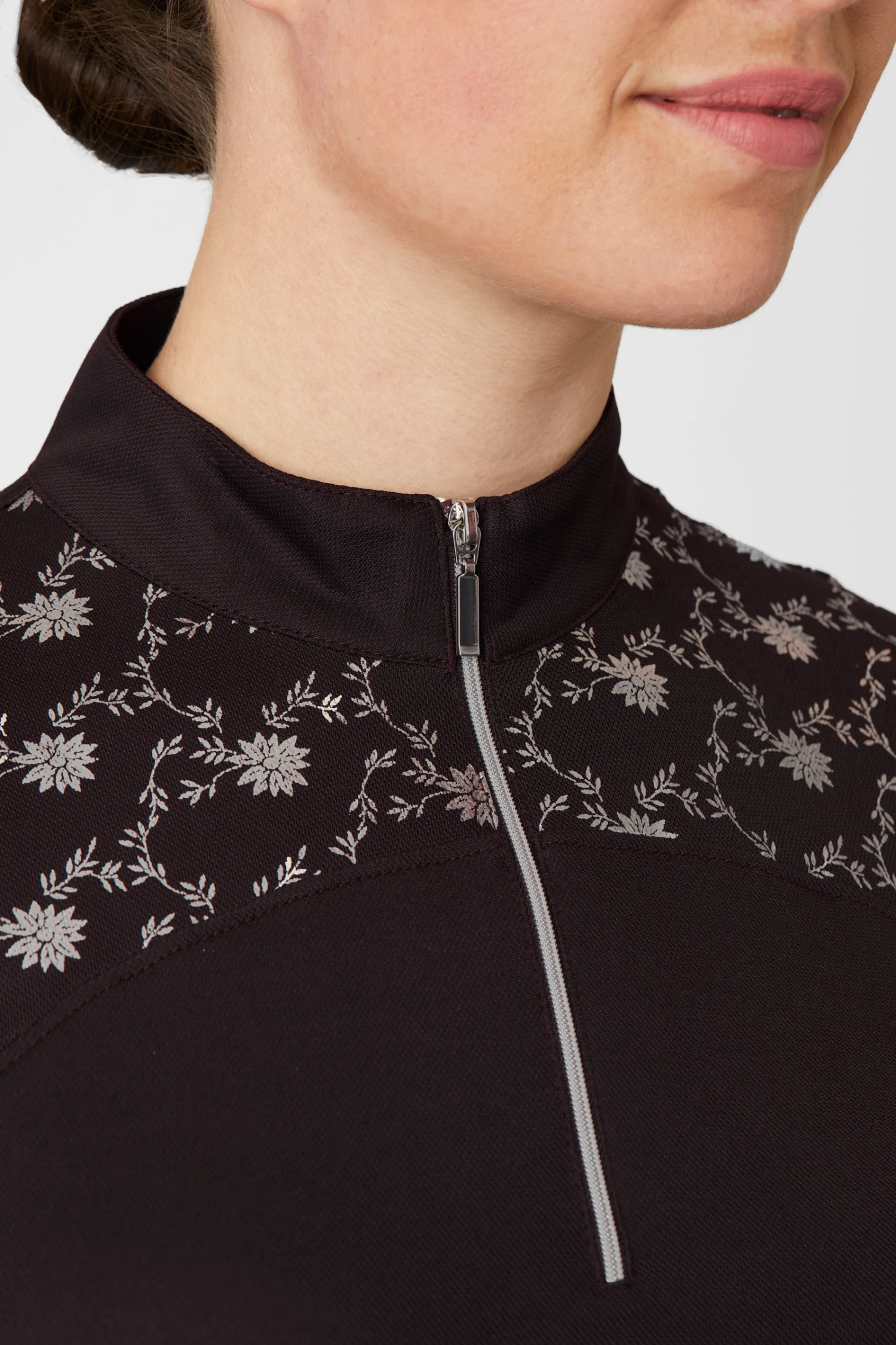 Horze Kaitlin Damen Trainings-/ Turniershirt Mit Kurzen Ärmeln Und Blumendetail 16 Horze Kaitlin Damen Trainings-/ Turniershirt Mit Kurzen Ärmeln Und Blumendetail - Image 14