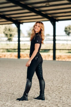 Horze Kaitlin Damen Trainings-/ Turniershirt Mit Kurzen Ärmeln Und Blumendetail 37 Horze Kaitlin Damen Trainings-/ Turniershirt Mit Kurzen Ärmeln Und Blumendetail -MOUNTAIN HORSE || Ariat || Pikeur Verkäufe 33585 afbr 08