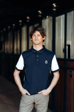 B Vertigo Alec Funktionales Herren Poloshirt 26 B Vertigo Alec Funktionales Herren Poloshirt -MOUNTAIN HORSE || Ariat || Pikeur Verkäufe 33592 vdb fsbr 08