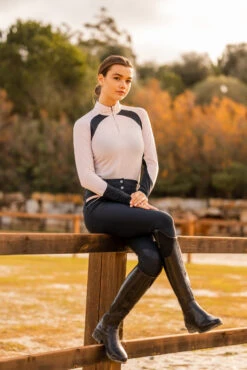 B Vertigo Nancy Damen Langarm Trainingsshirt 22 B Vertigo Nancy Damen Langarm Trainingsshirt -MOUNTAIN HORSE || Ariat || Pikeur Verkäufe 33671 315 07