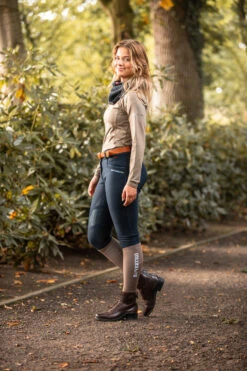 B Vertigo Linnea Damen Trainingsshirt 25 B Vertigo Linnea Damen Trainingsshirt -MOUNTAIN HORSE || Ariat || Pikeur Verkäufe 33729 sbe 08