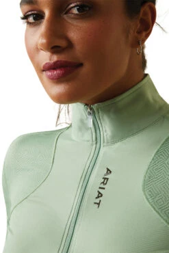 Ariat Breathe Women's Baselayer 23 Ariat Breathe Women's Baselayer -MOUNTAIN HORSE || Ariat || Pikeur Verkäufe 345186 BGR 03