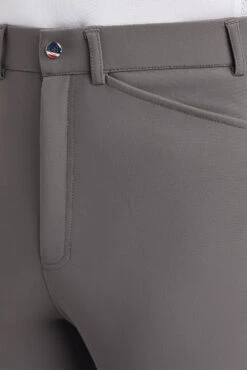 Ariat Tri Factor Grip Herren Reithose Mit Kniebesatz 18 Ariat Tri Factor Grip Herren Reithose Mit Kniebesatz -MOUNTAIN HORSE || Ariat || Pikeur Verkäufe 345258 PLG 04