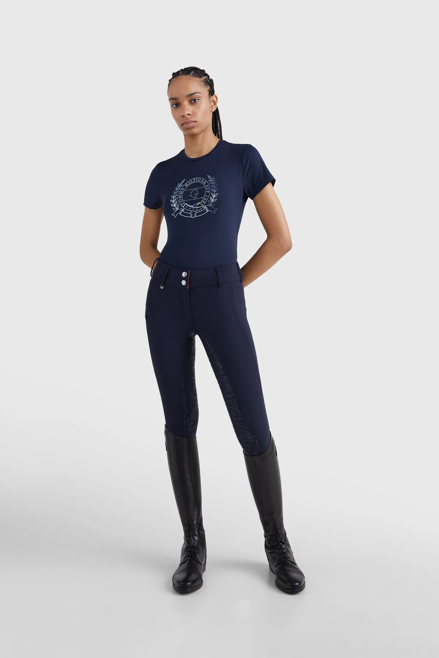 Tommy Hilfiger Equestrian Crest Strass Performance Damen T-Shirt 8 Tommy Hilfiger Equestrian Crest Strass Performance Damen T-Shirt - Image 6